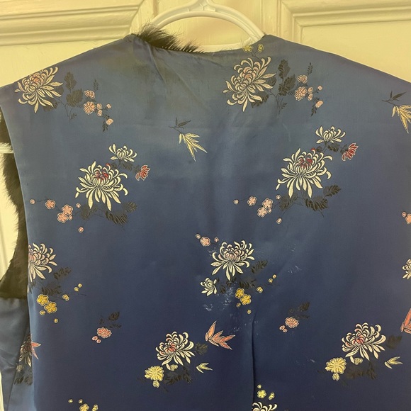 Real fur black vest with brocade - Picture 6 of 9